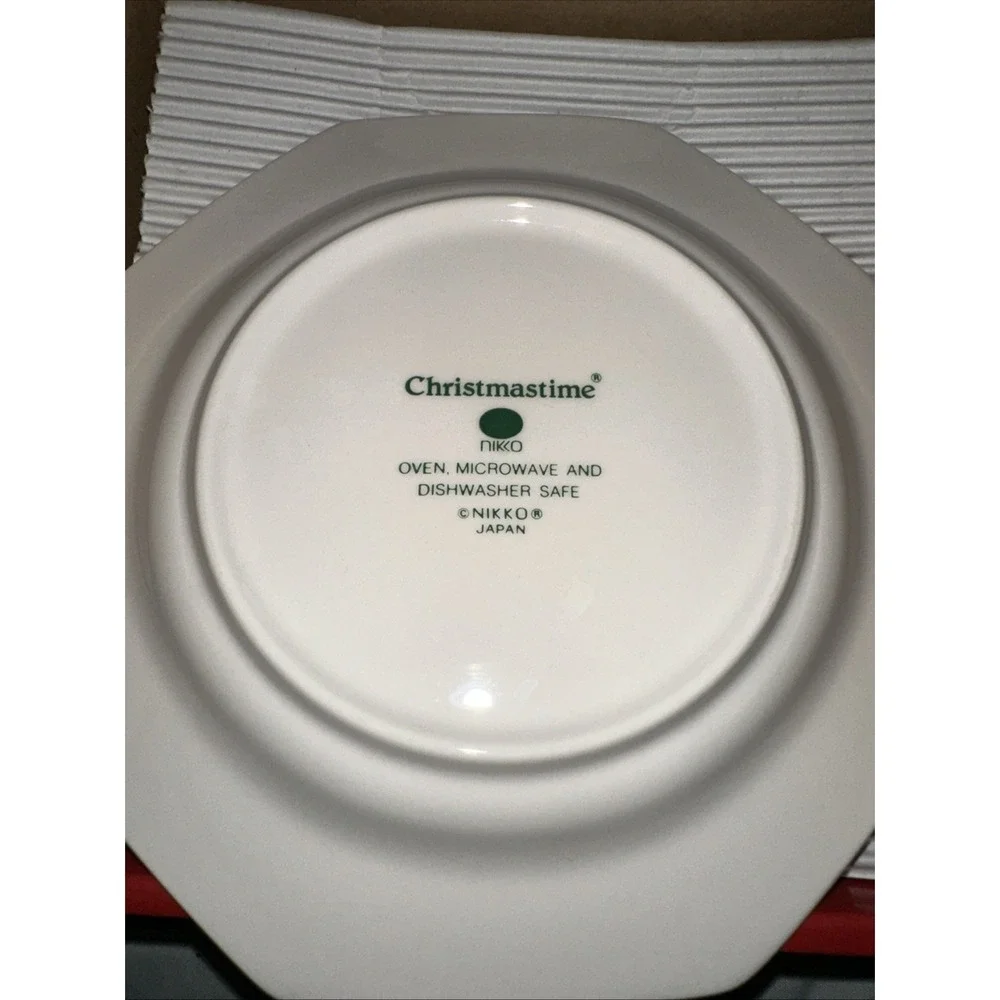 Nikko~Christmastime/Happy Holidays~Octagonal Salad/B&B Plates~Set of 4~IOB